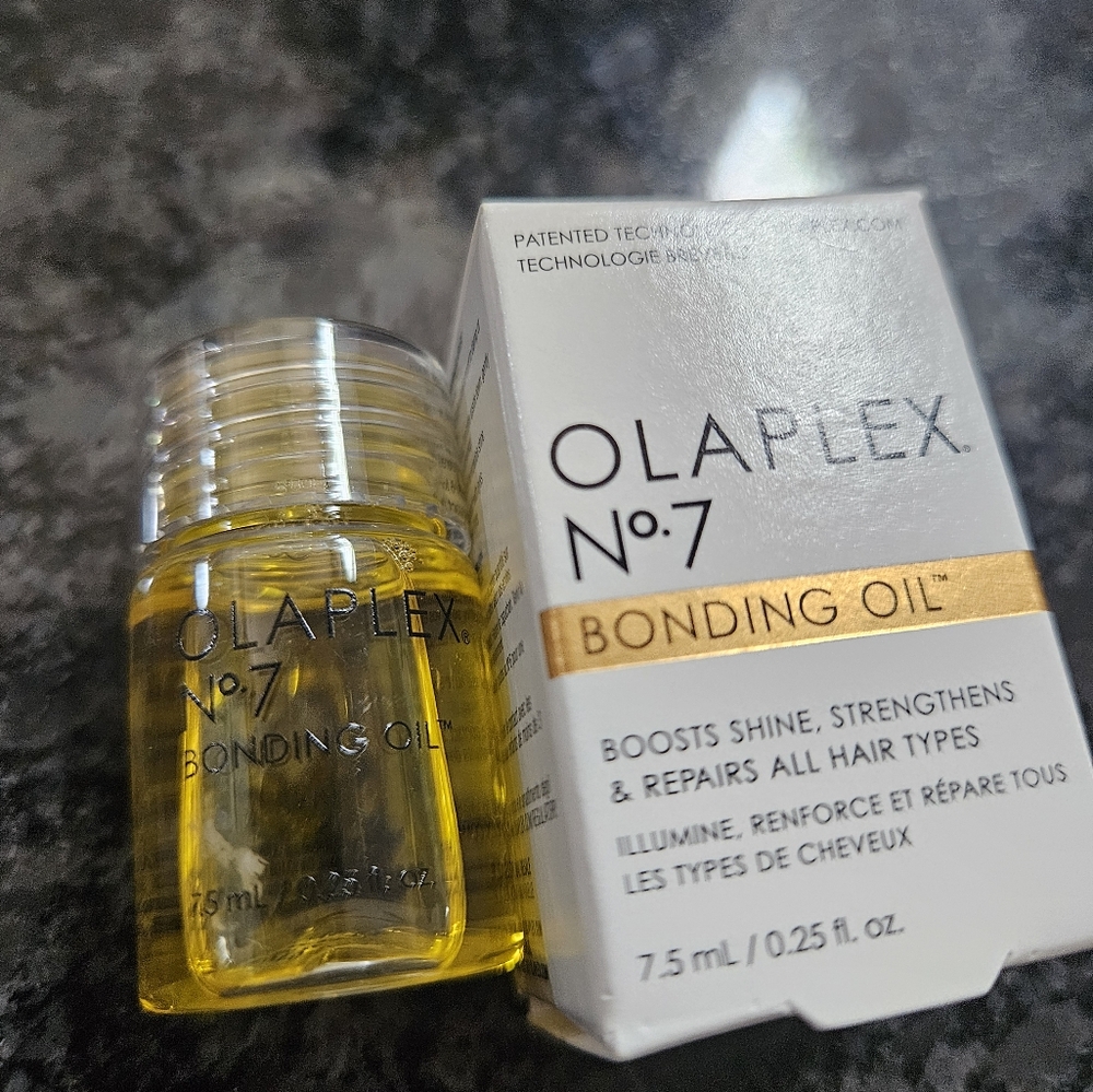 Olaplex No7 Bonding Oil - Picture 7 of 8